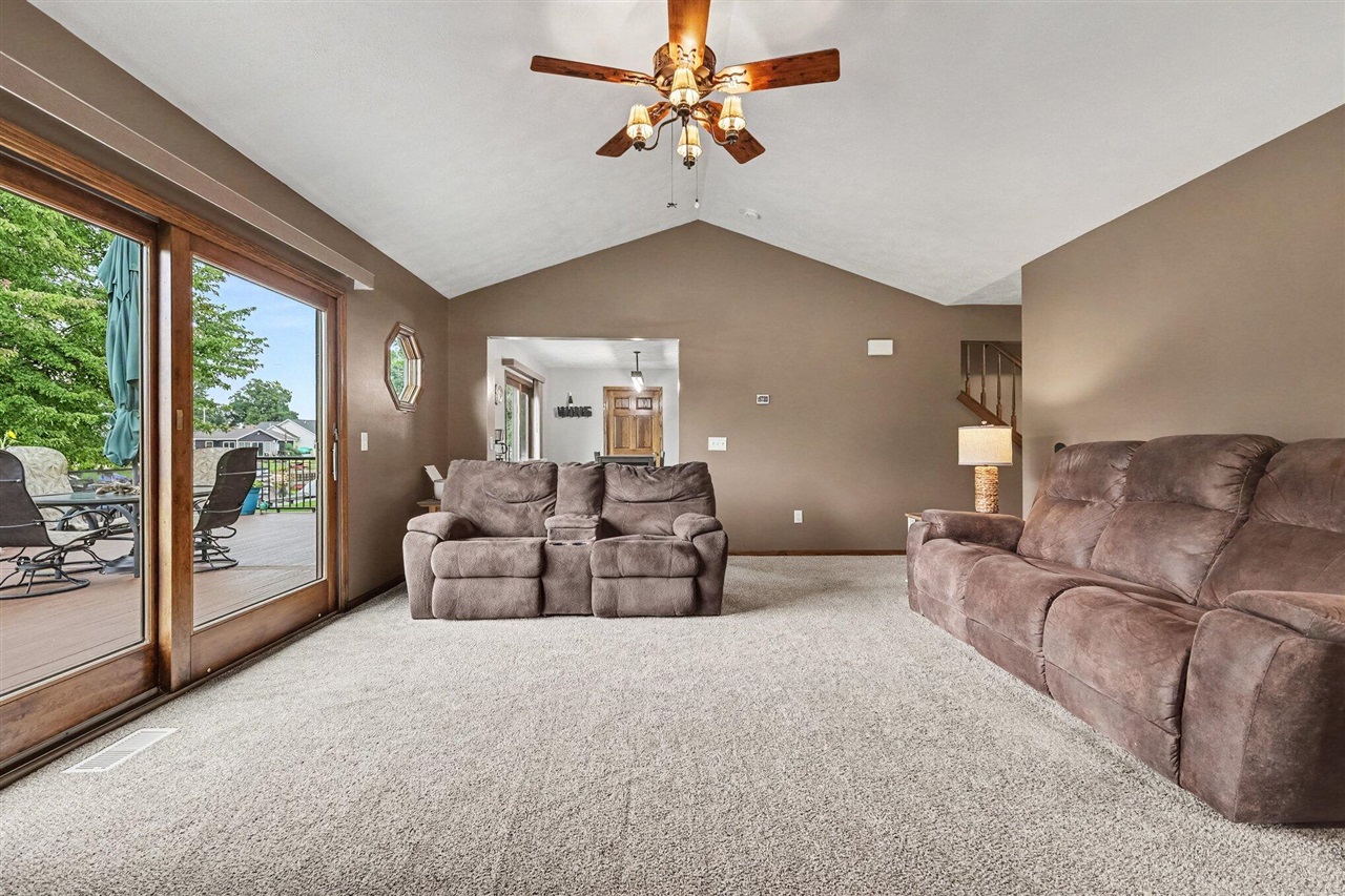 12776 Theris Drive Property Photo 15