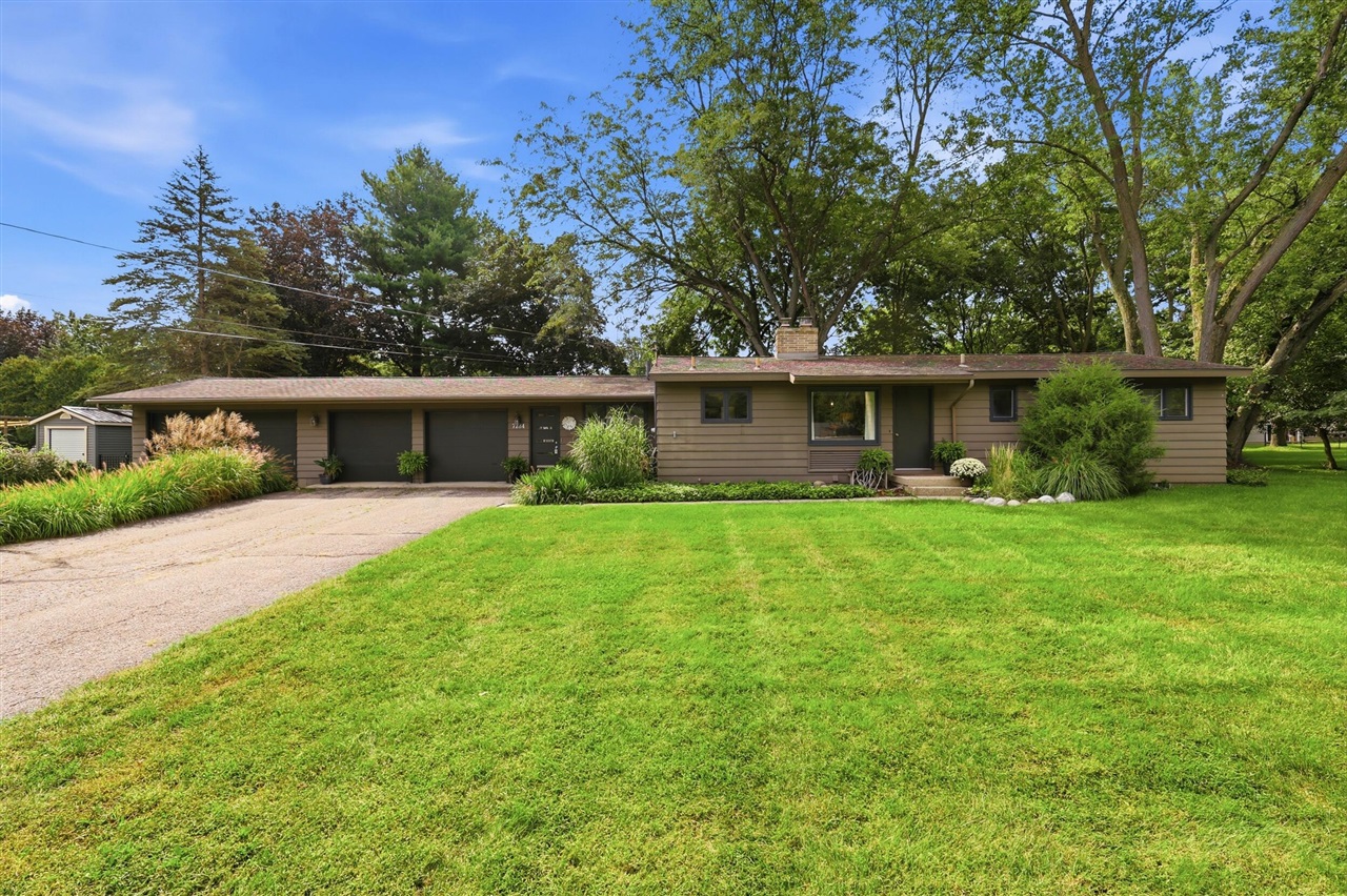 7284 Grachen Drive Property Photo 1