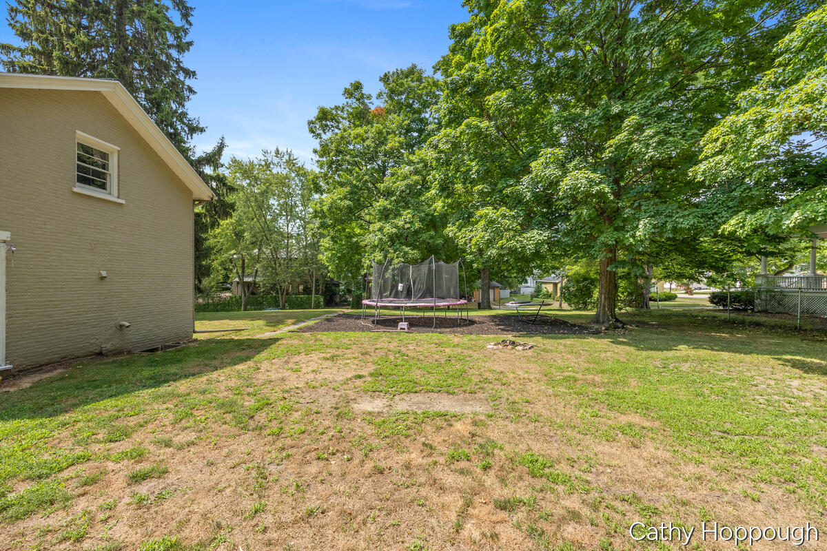 404 E Main Street Property Photo 39