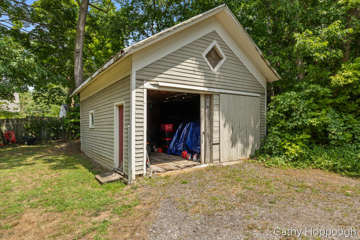 404 E Main Street Property Photo 40