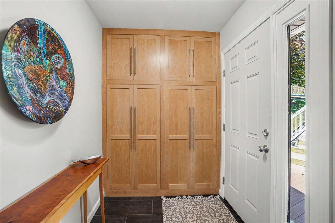 58875 Hill Property Photo 9