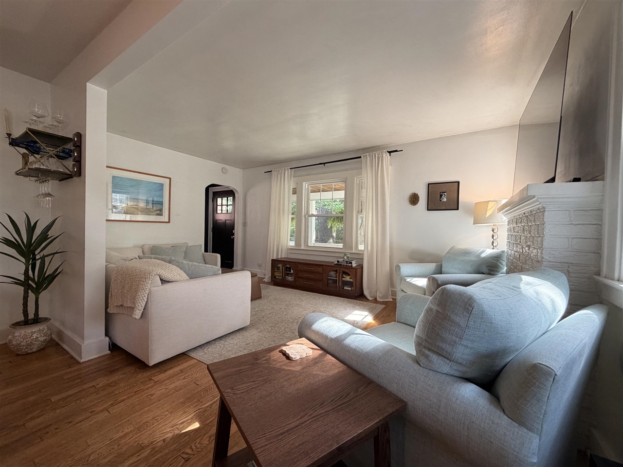 1003 Hoyt Street Property Photo 7