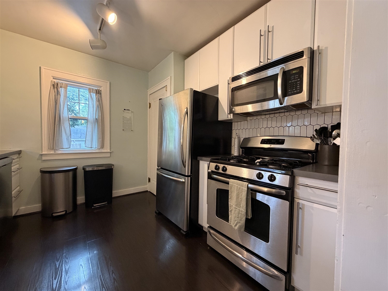 1003 Hoyt Street Property Photo 13