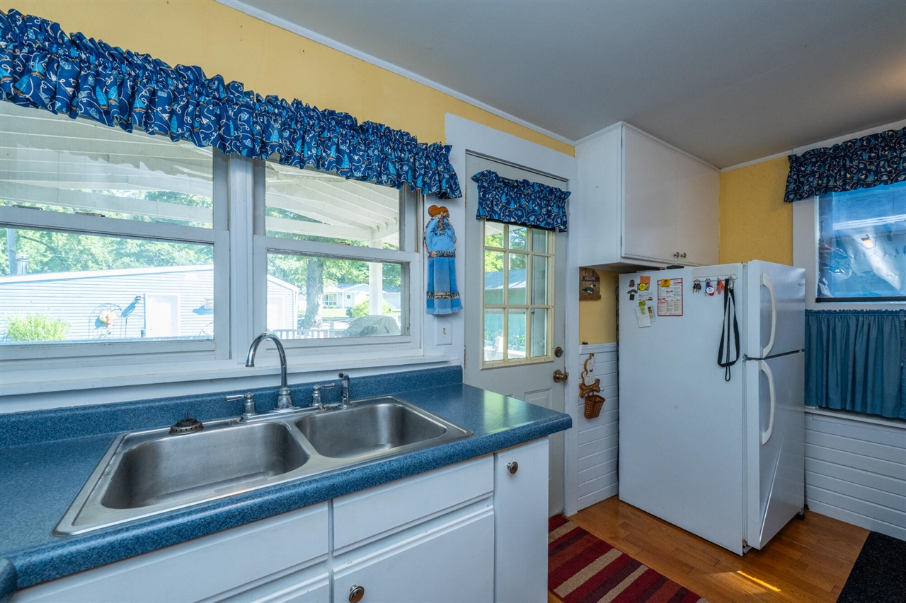 7830 Pear Property Photo 10