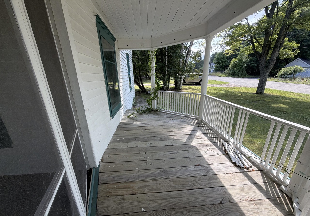 306 N Carland Street Property Photo 8