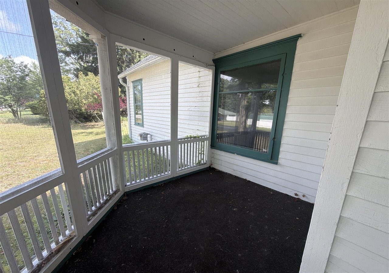 306 N Carland Street Property Photo 10