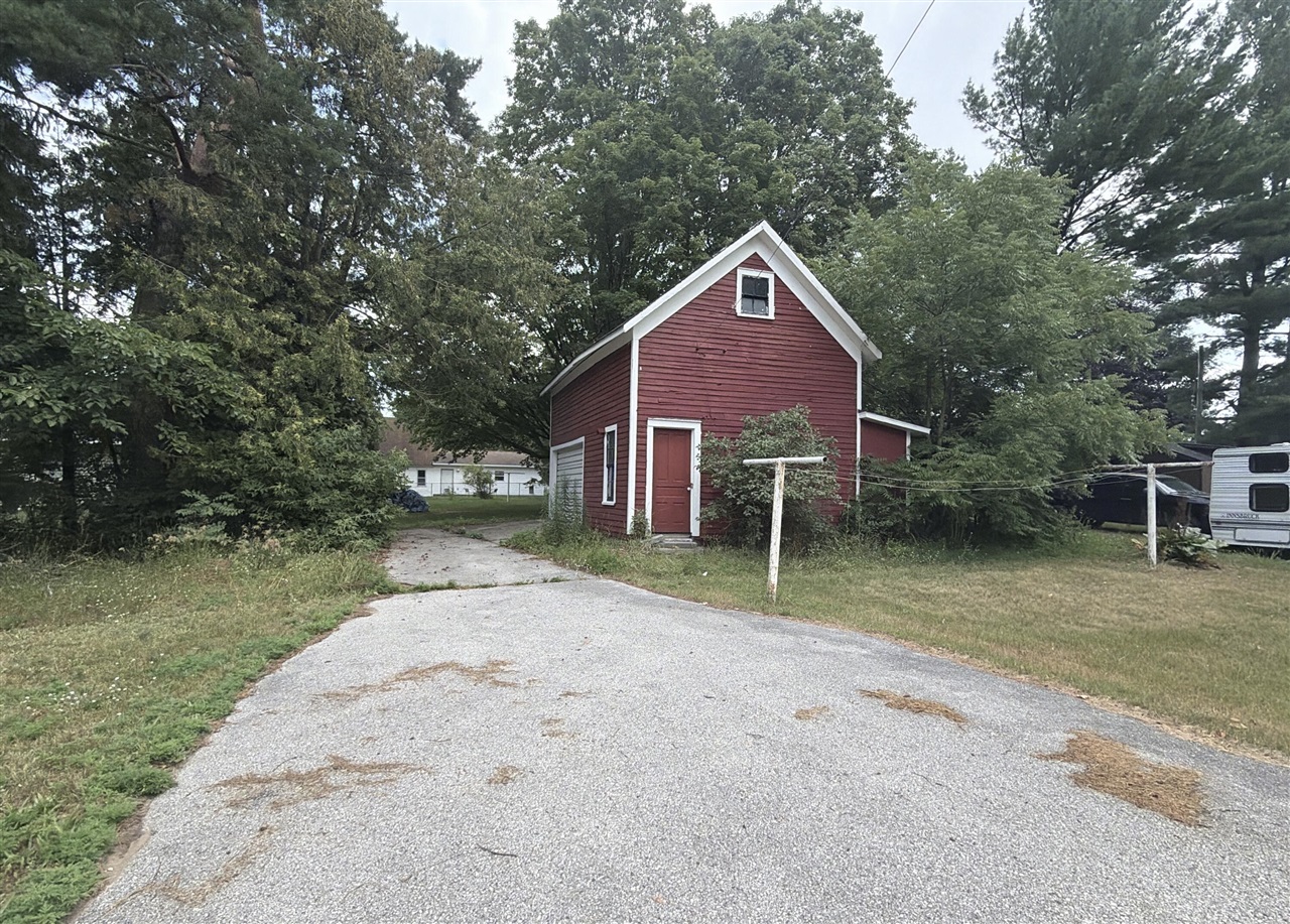 306 N Carland Street Property Photo 11