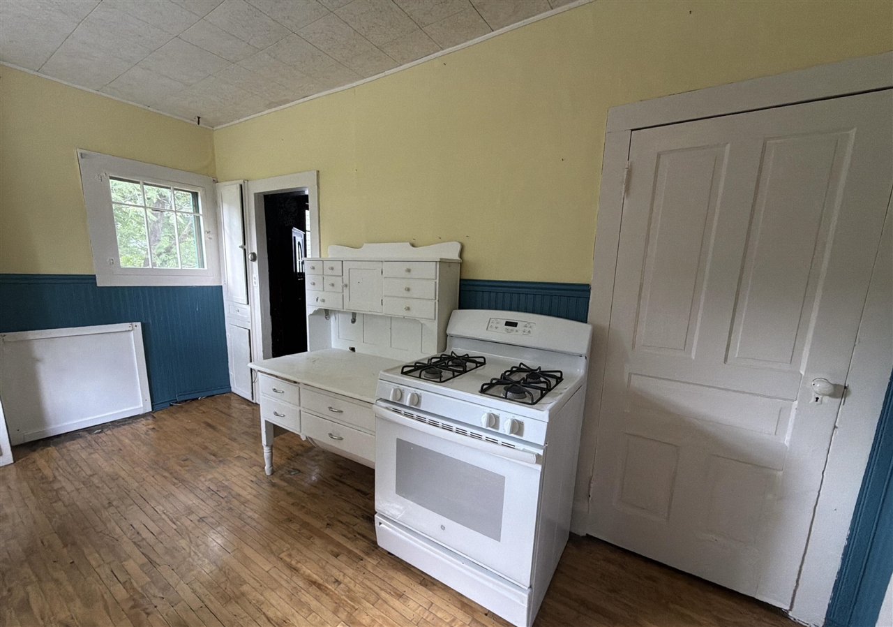 306 N Carland Street Property Photo 14