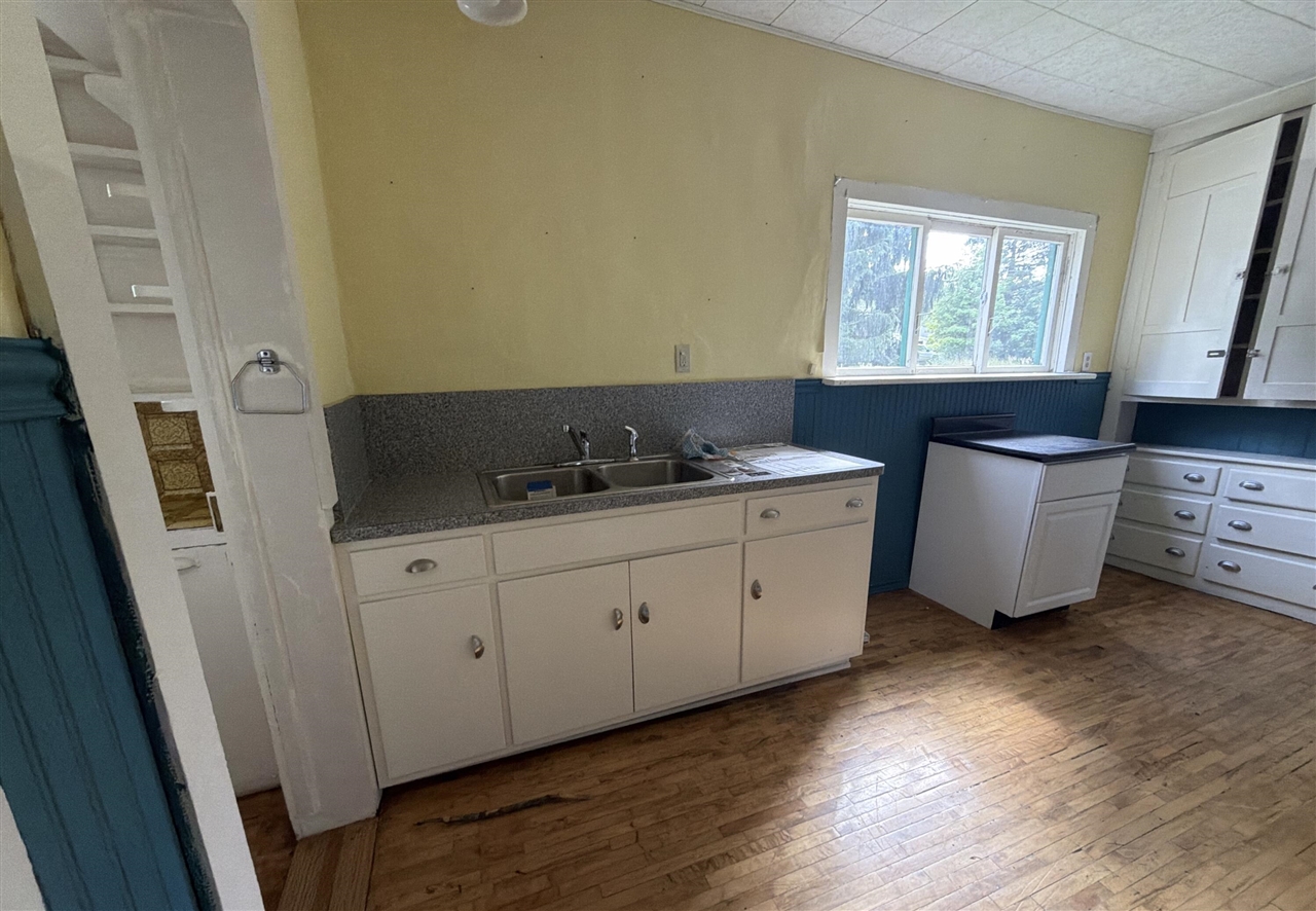306 N Carland Street Property Photo 18