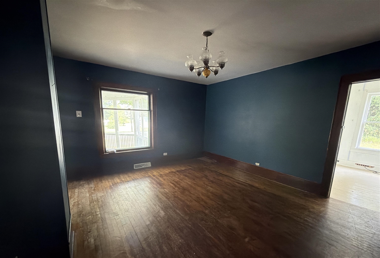 306 N Carland Street Property Photo 28
