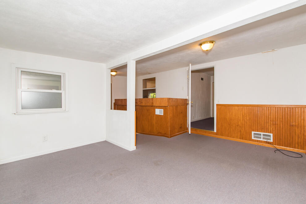 1916 Romence Road Property Photo 13