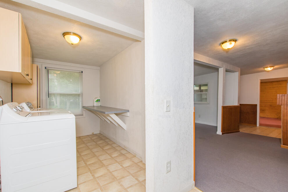 1916 Romence Road Property Photo 22