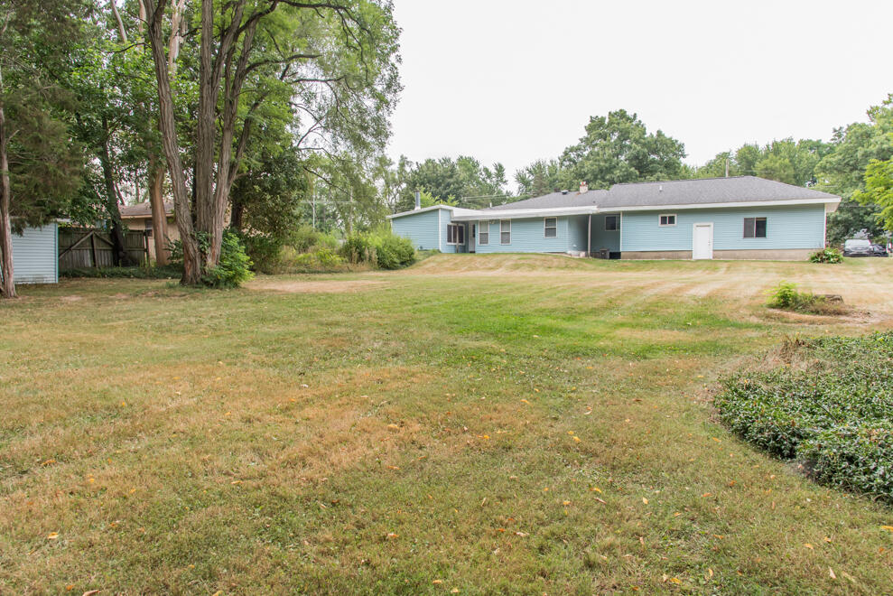 1916 Romence Road Property Photo 39