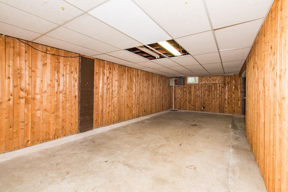 1916 Romence Road Property Photo 46