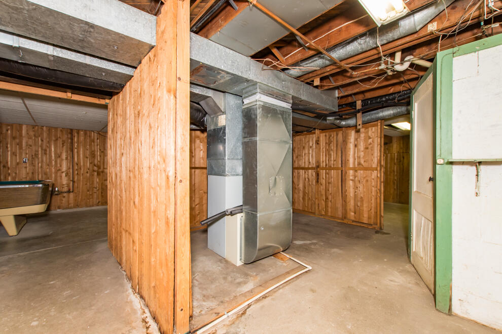 1916 Romence Road Property Photo 48