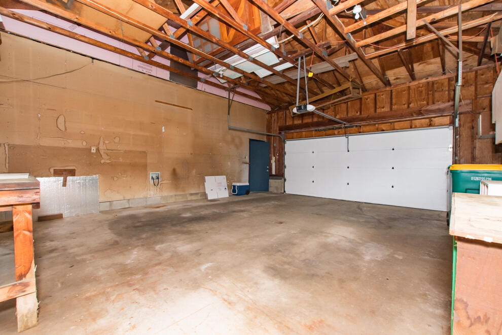 1916 Romence Road Property Photo 50