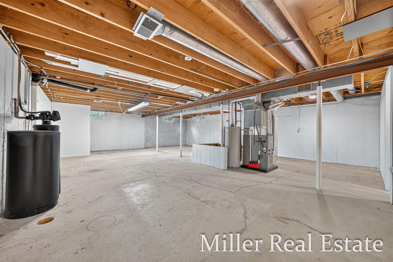 1221 N Hanover Street Property Photo 19