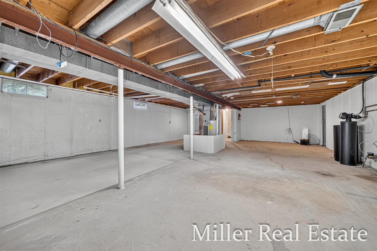 1221 N Hanover Street Property Photo 20