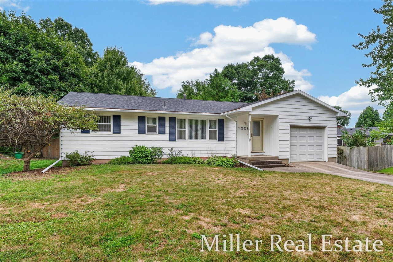1221 N Hanover Street Property Photo 22