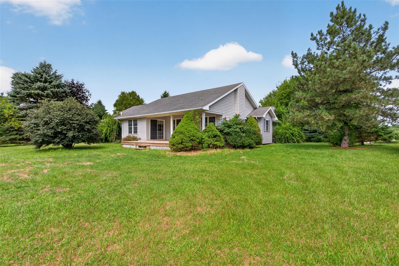 10909 Waterloo-munith Road Property Photo 3