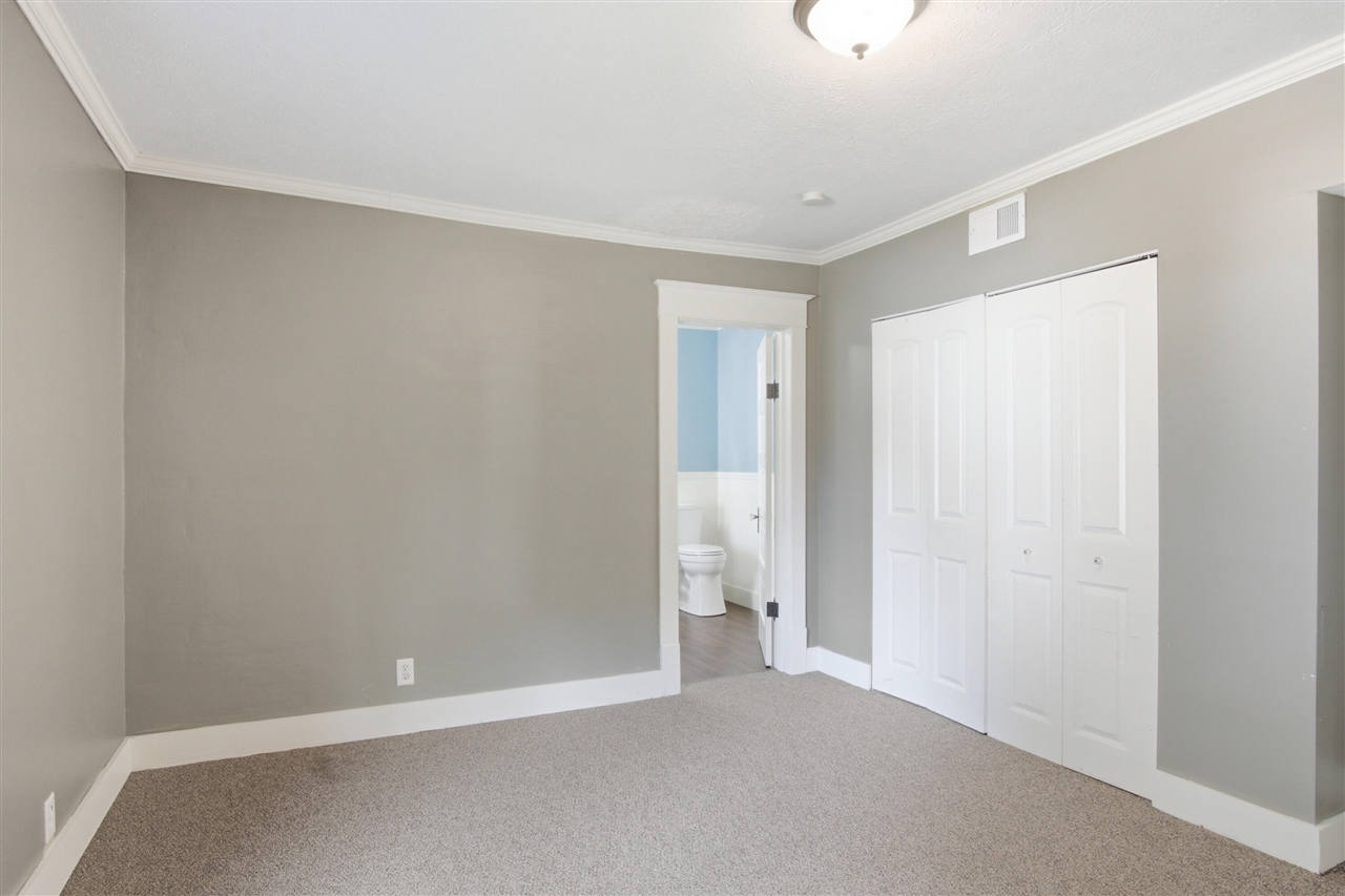 314 E Coffren Avenue Property Photo 16