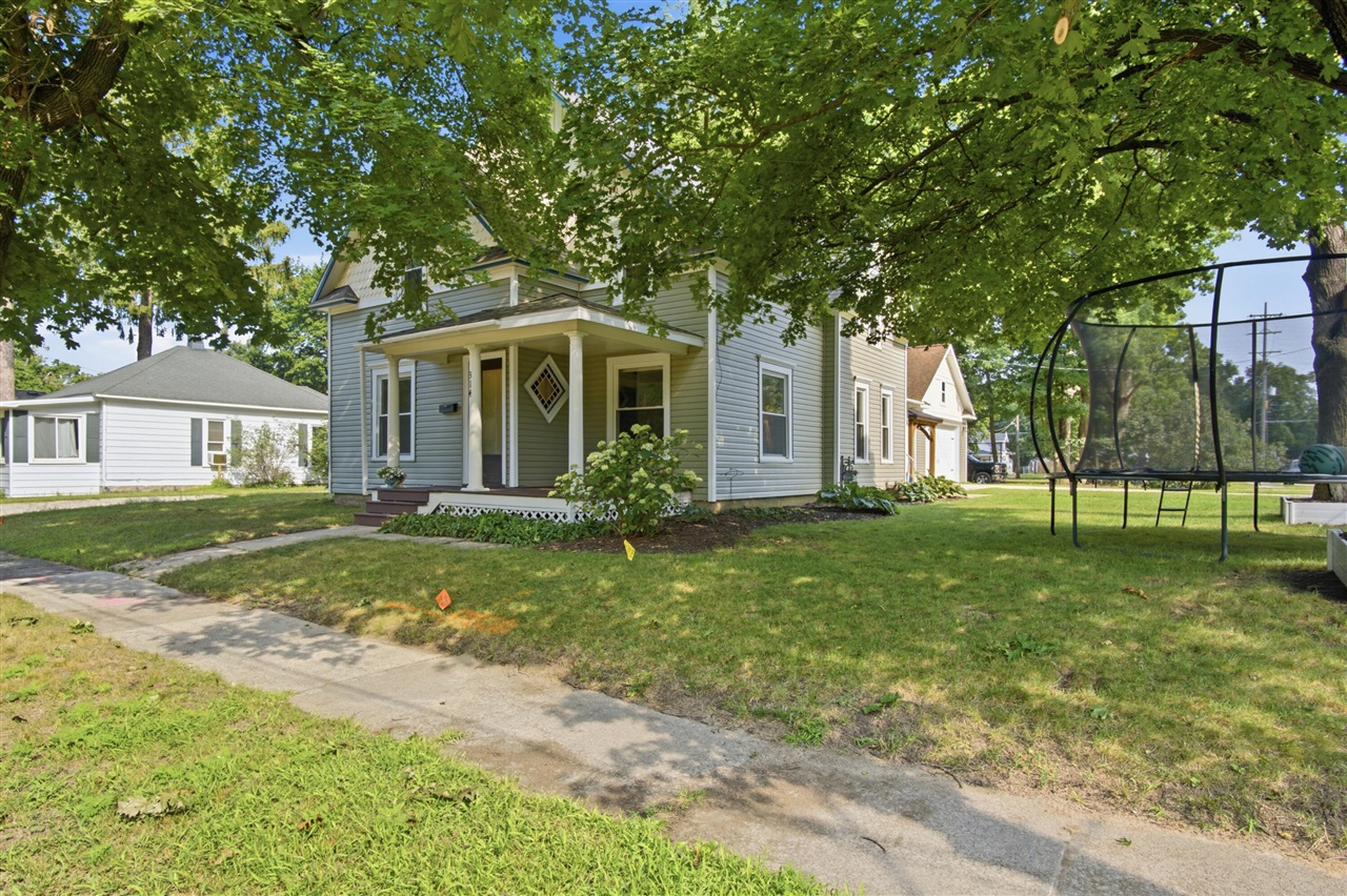 314 E Coffren Avenue Property Photo 40