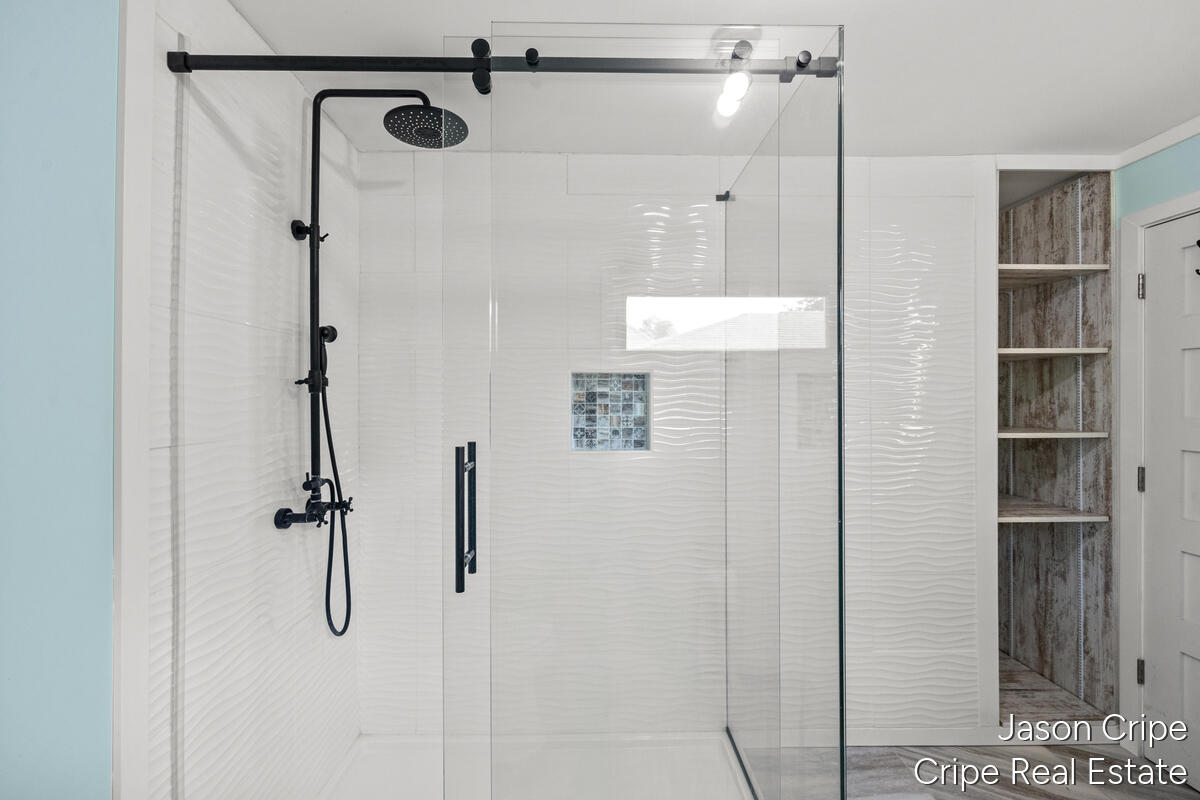 5666 Park Avenue Property Photo 14