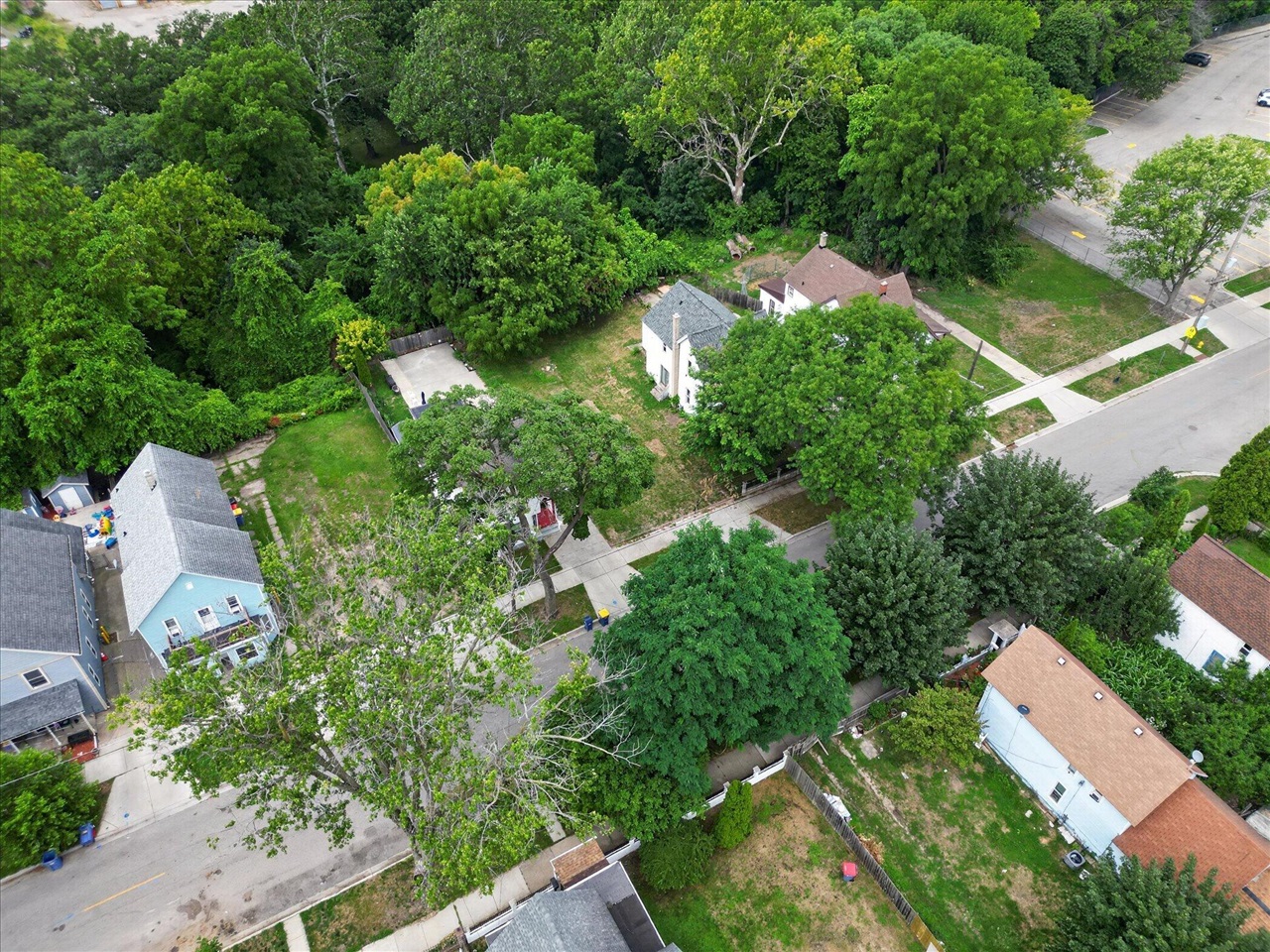 851 Oakland Avenue Property Photo 9