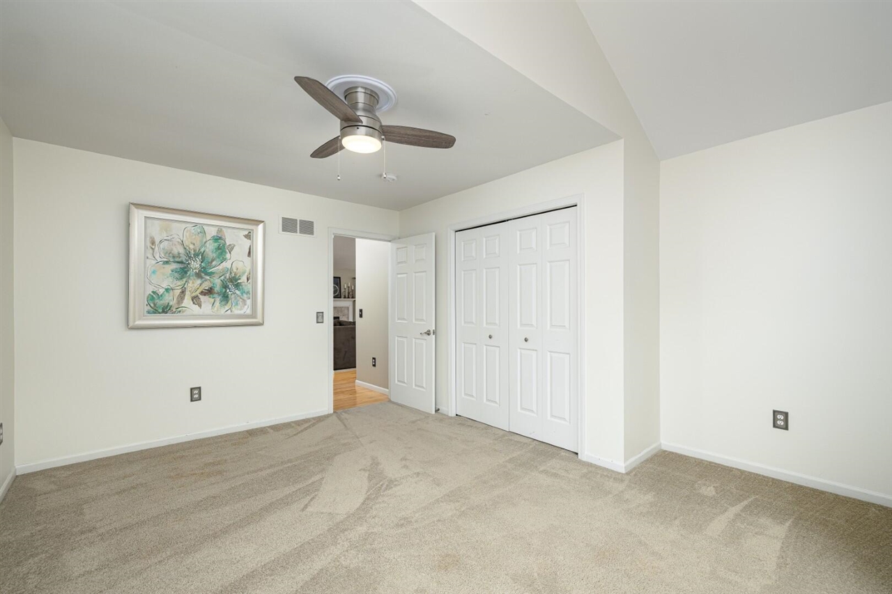 2005 Chestnut Crescent Property Photo 27
