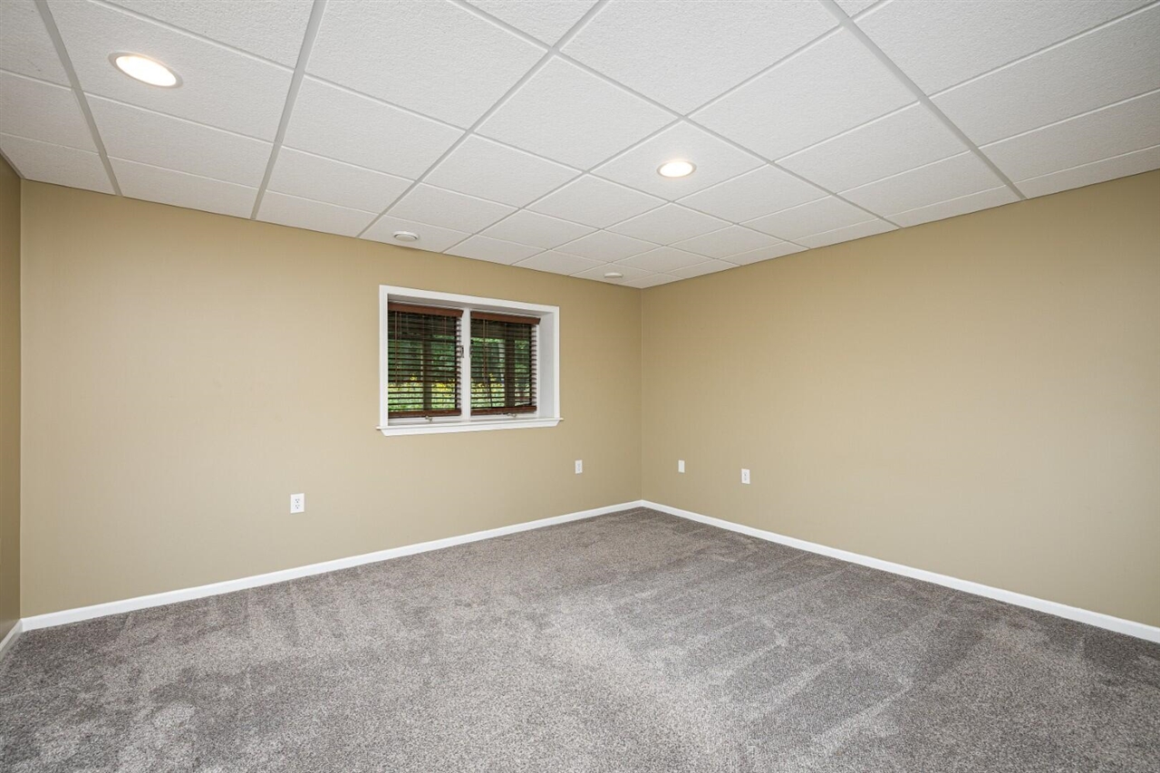 2005 Chestnut Crescent Property Photo 44