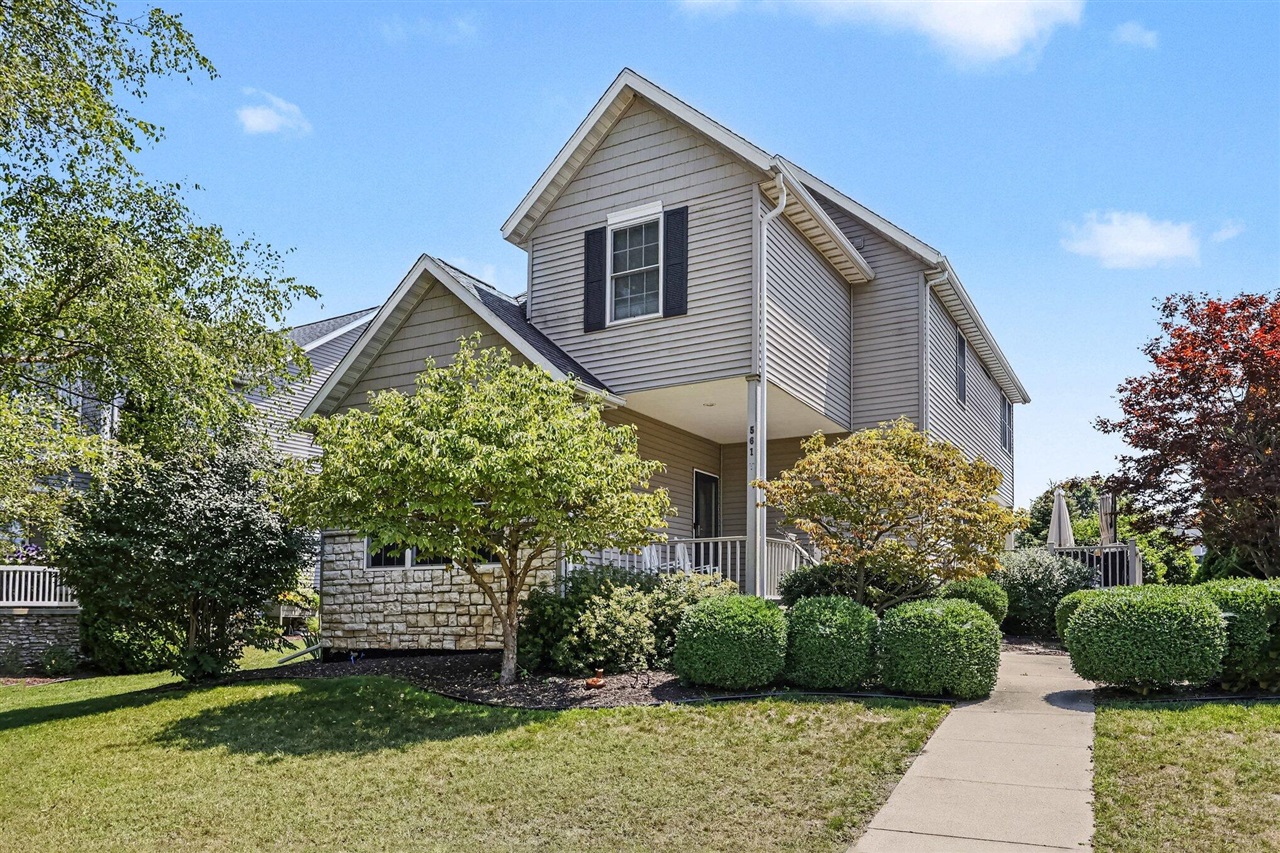 561 Upton Drive Property Photo 3