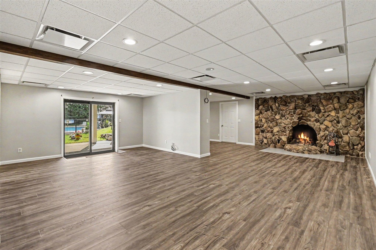 1900 Oak Grove Road Property Photo 22