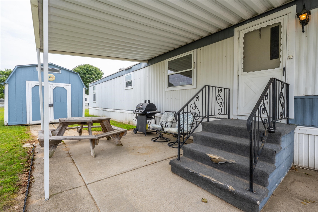 8836 Stevensville-baroda Road Property Photo 2