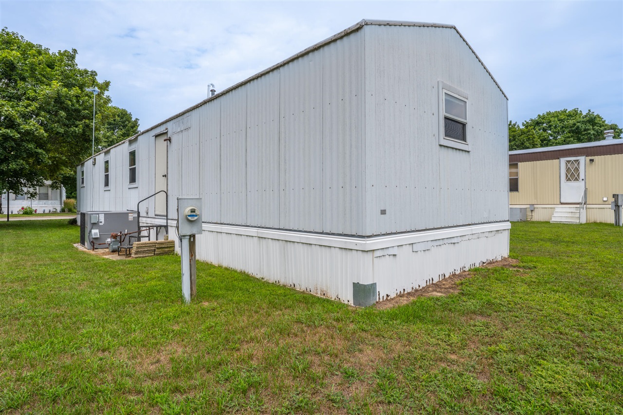8836 Stevensville-baroda Road Property Photo 4