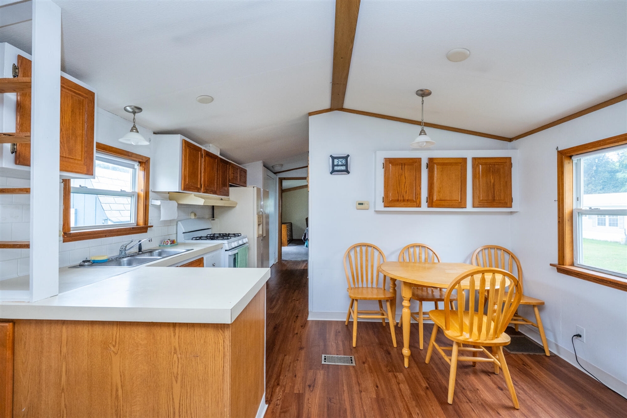 8836 Stevensville-baroda Road Property Photo 9