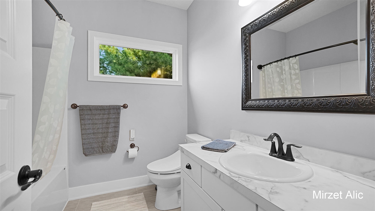 5220 Canyon River Drive Property Photo 23