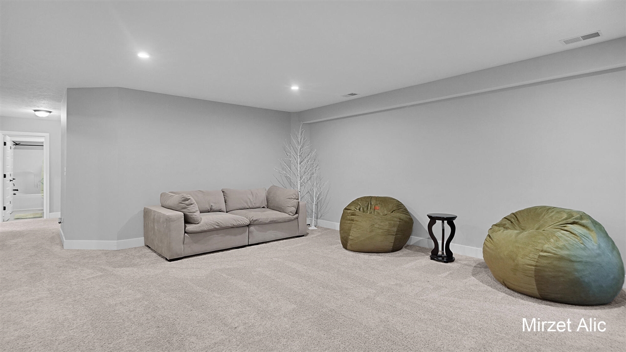 5220 Canyon River Drive Property Photo 34