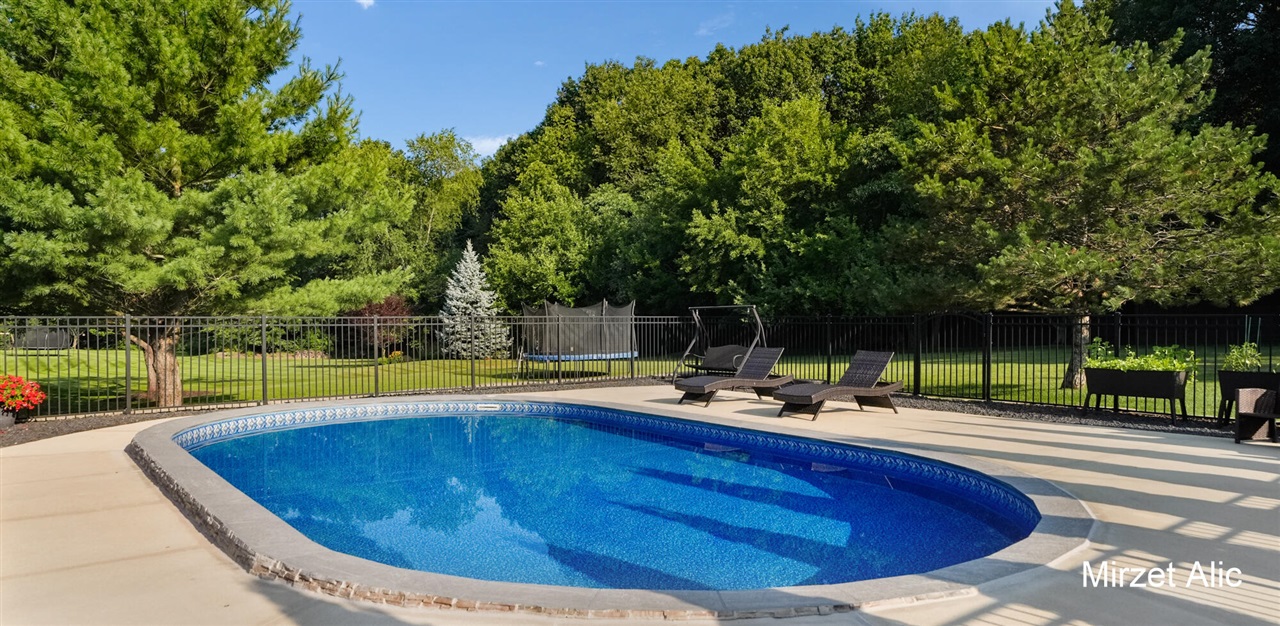 5220 Canyon River Drive Property Photo 47