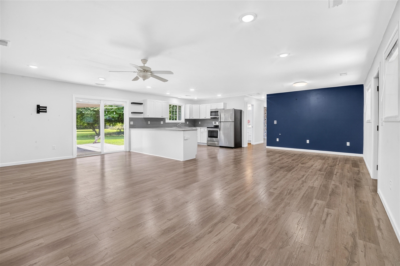15286 Ackerson Drive Property Photo 6