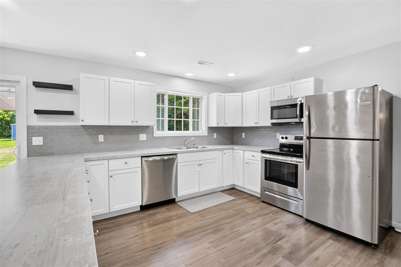 15286 Ackerson Drive Property Photo 8