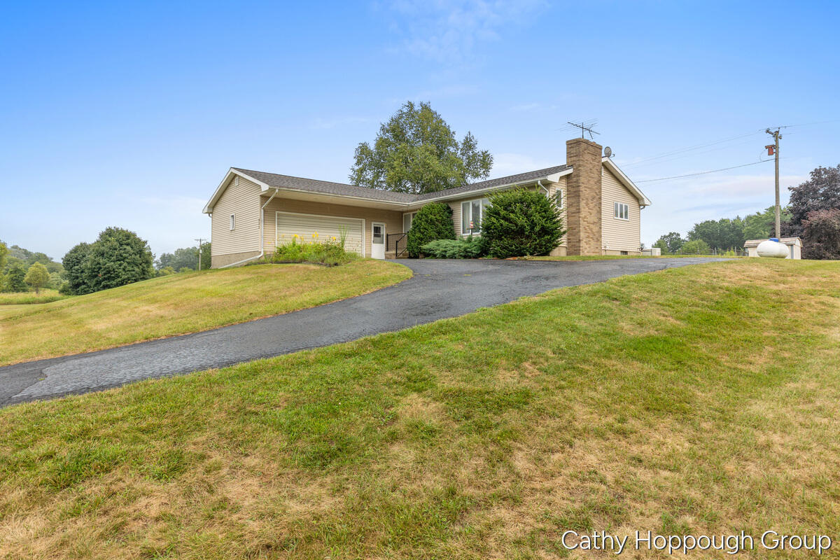 822 E Condensery Road Property Photo 1