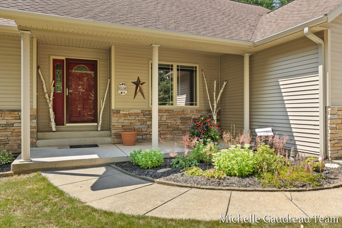 6244 Black Creek Drive Property Photo 6
