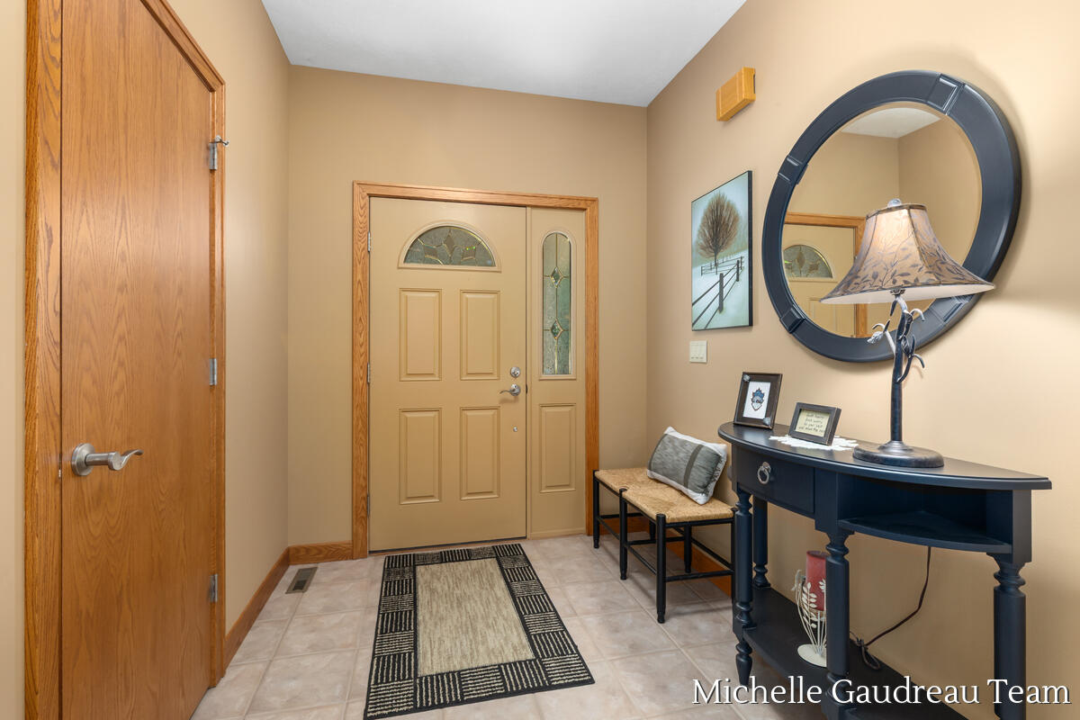 6244 Black Creek Drive Property Photo 7