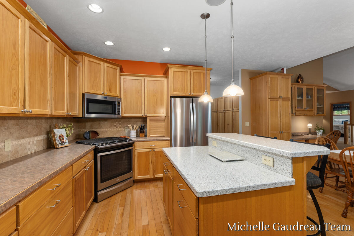 6244 Black Creek Drive Property Photo 17