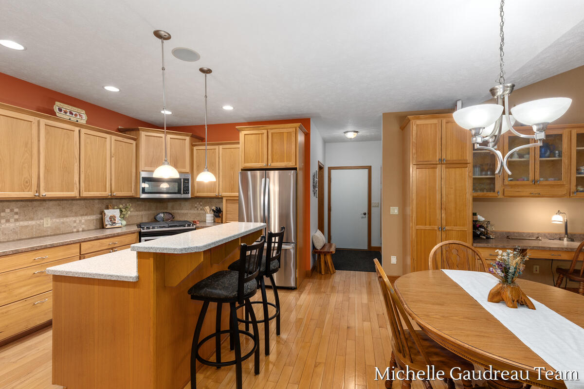 6244 Black Creek Drive Property Photo 18