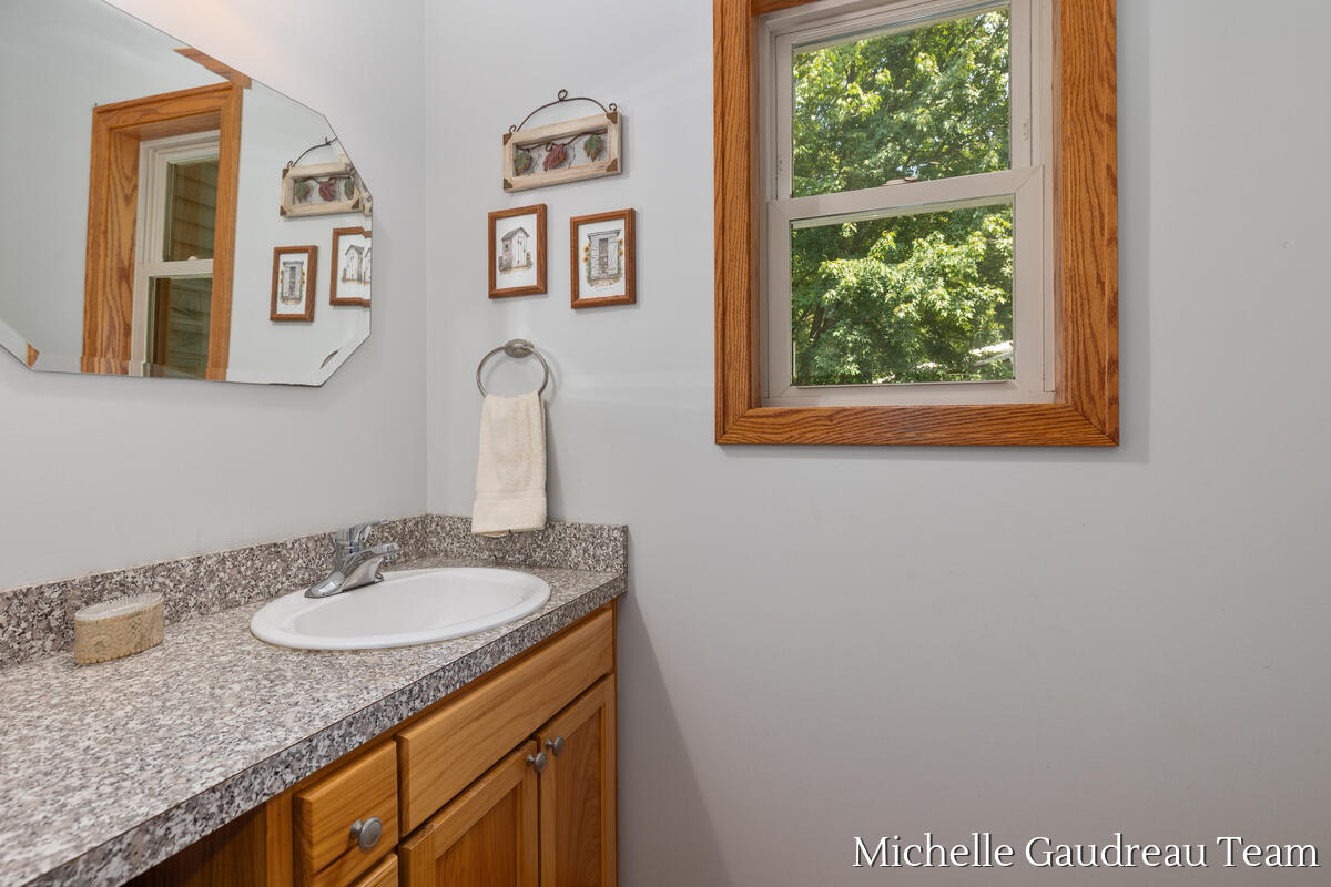 6244 Black Creek Drive Property Photo 21