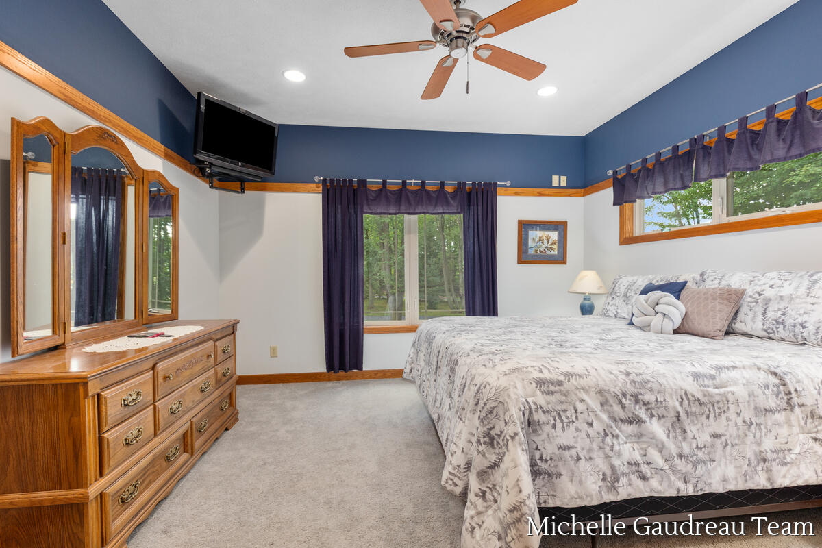 6244 Black Creek Drive Property Photo 25