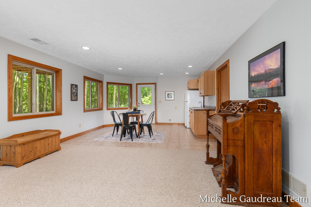 6244 Black Creek Drive Property Photo 32