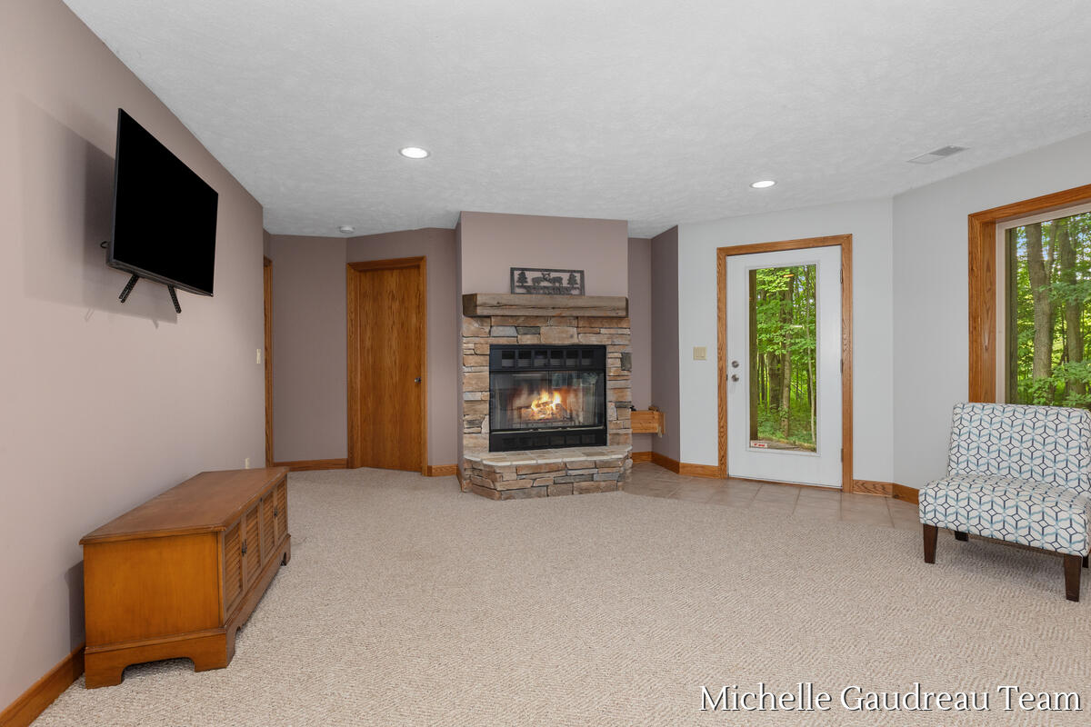 6244 Black Creek Drive Property Photo 35