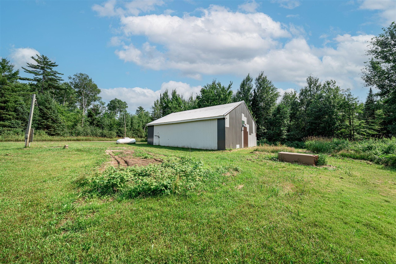 23105 Prickett Property Photo 5